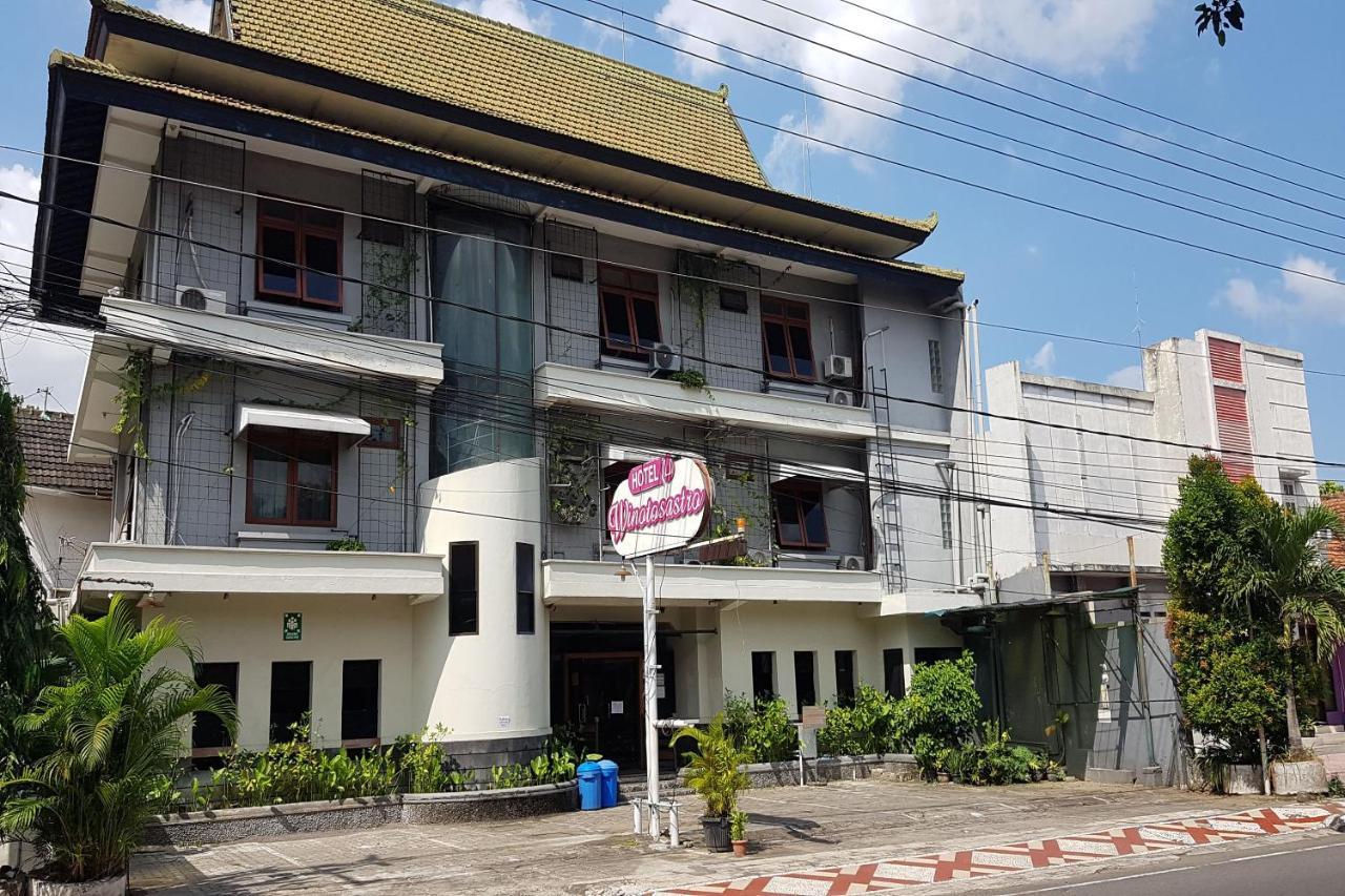 โรงแรมเดอะวิโนโตซาสโตร ยอกยาการ์ตา ภายนอก รูปภาพ
